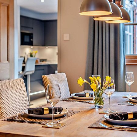 Shrewsbury Townhouse - Free Parking Villa Dış mekan fotoğraf