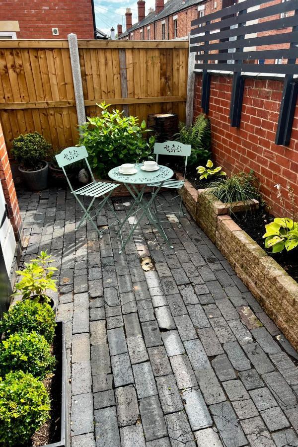 Shrewsbury Townhouse - Free Parking Villa Dış mekan fotoğraf
